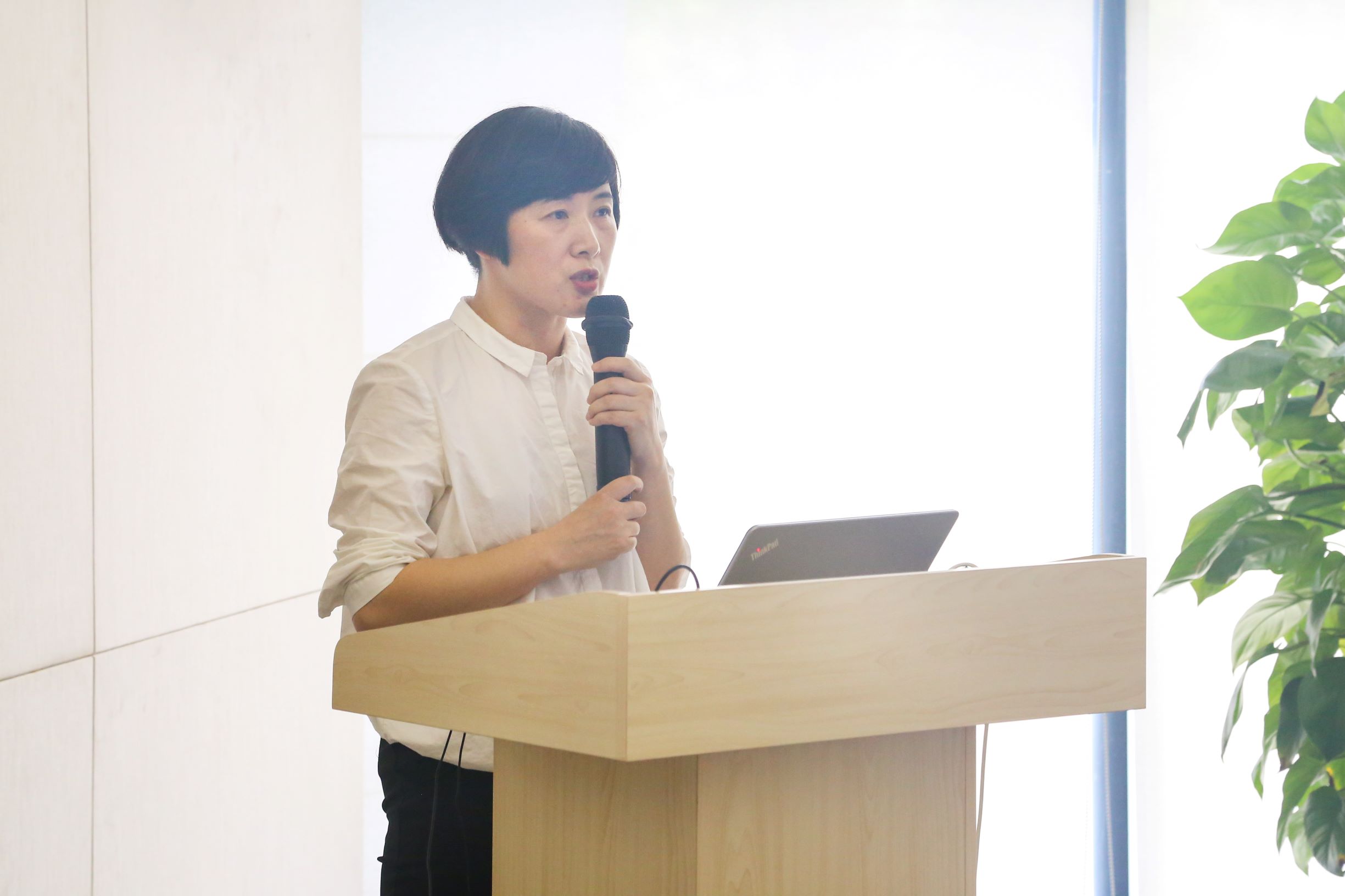 1621405961277987.jpg 吴慧群.jpg