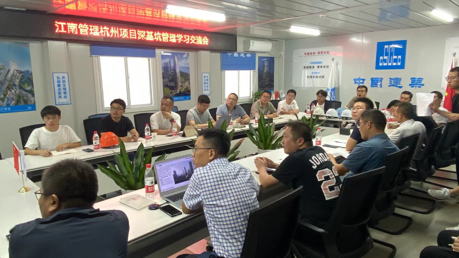 1696655970317006.jpg 1696655970317006.jpg